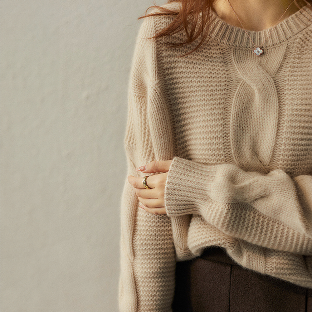 CASHMERE COUTURE CABLE-KNIT SWEATER